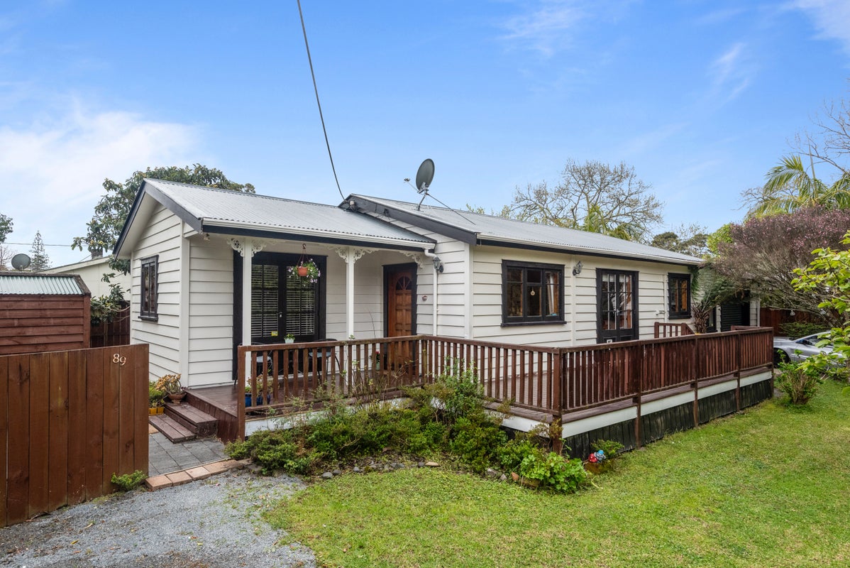 89 Kaurilands Road, Titirangi, Auckland - Carousel 1