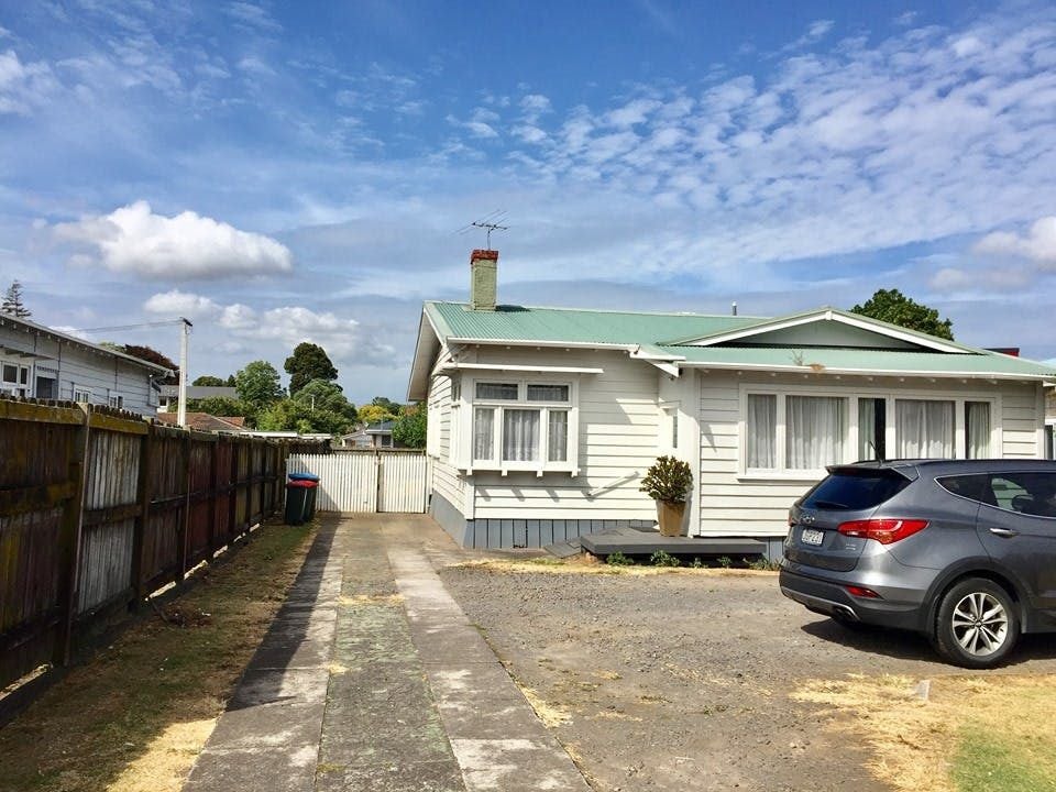 697 Mount Albert Road, Royal Oak, Auckland - Carousel 2