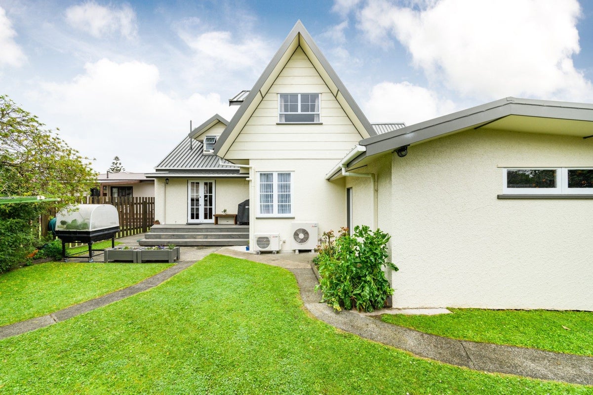 480 Ruahine Street, Terrace End, Palmerston North - Carousel 2