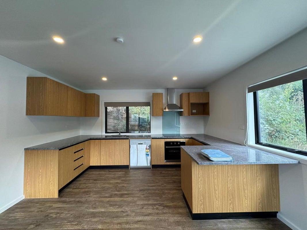 70A Liardet Street, Vogeltown, Wellington - Carousel 1