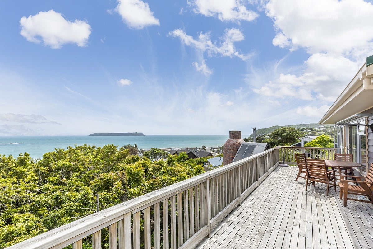 3A Roys Road, Plimmerton, Porirua - Carousel 1