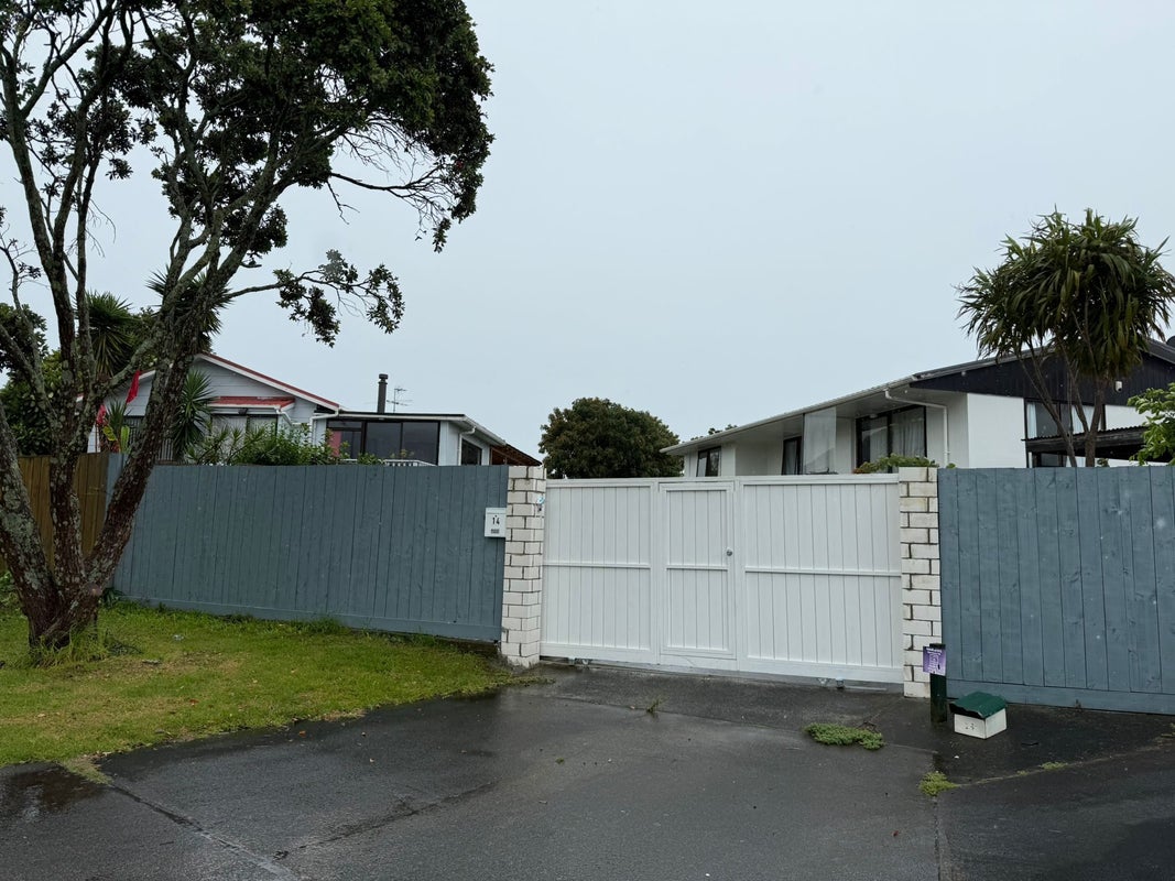14 Justamere Place, Weymouth, Auckland - Carousel 2