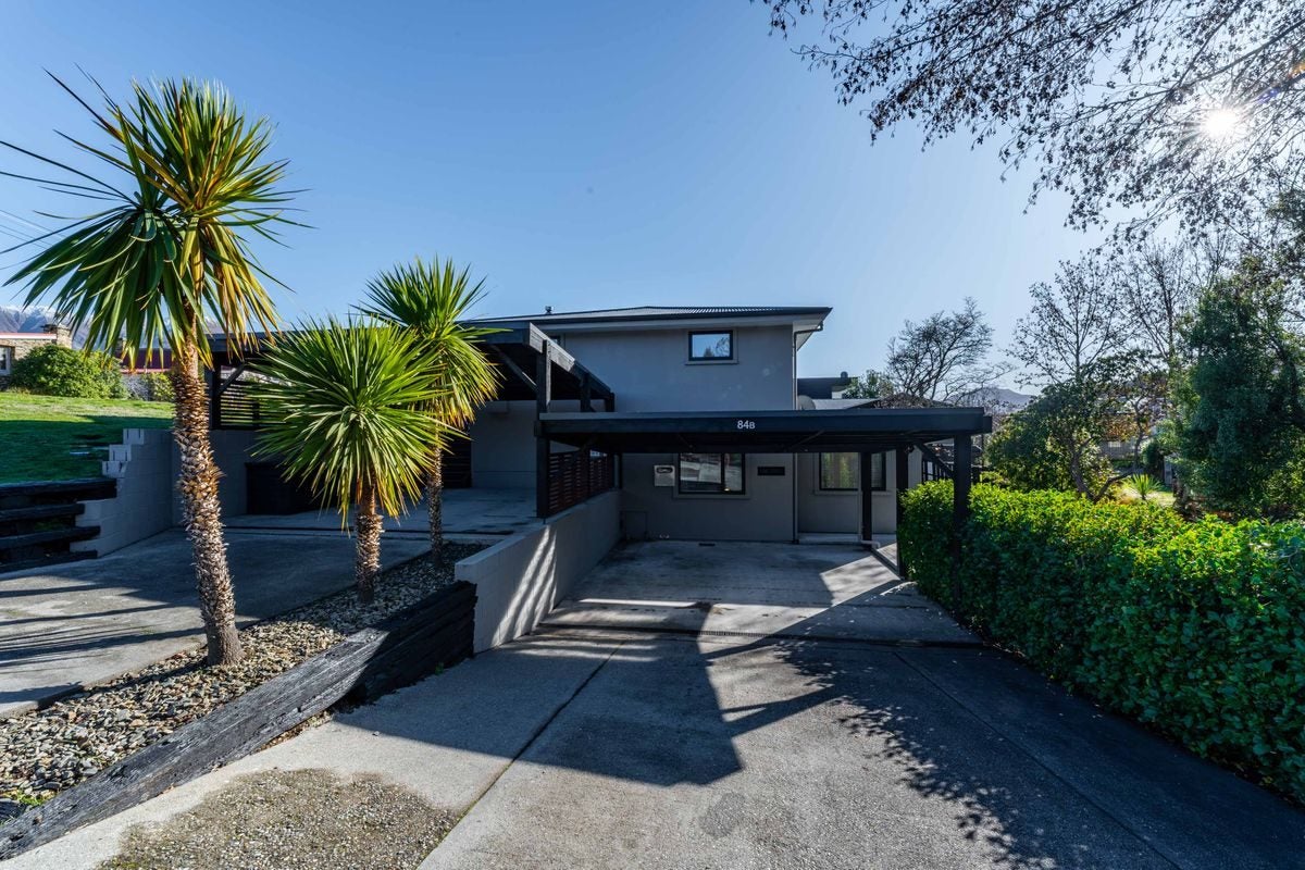 84 Helwick Street, Wānaka - Carousel 2