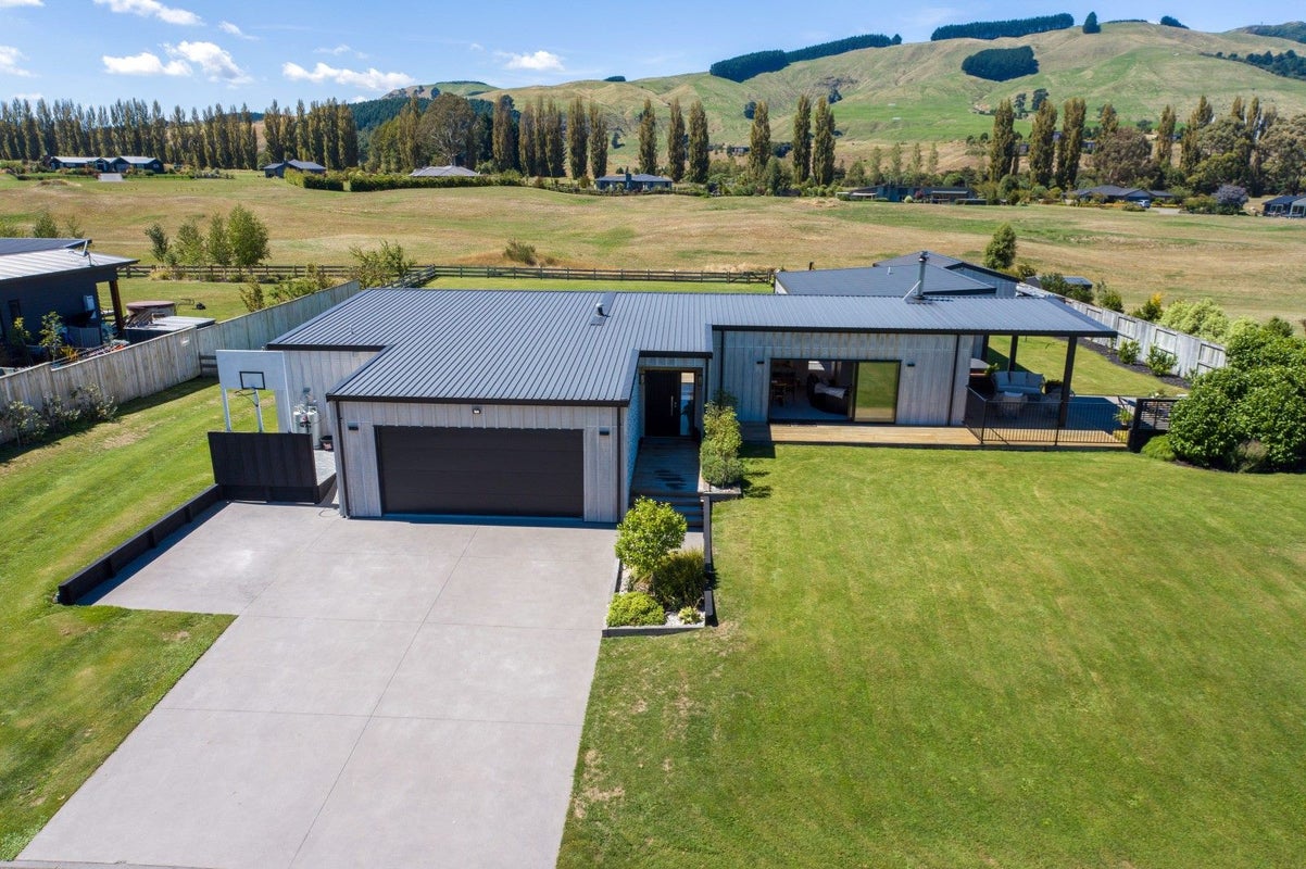 31/500 Kinloch Road, Kinloch, Taupo - Carousel 1