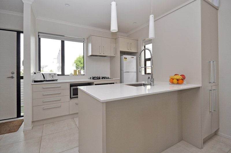 10 Kamana Road, Flat Bush, Auckland - Carousel 2