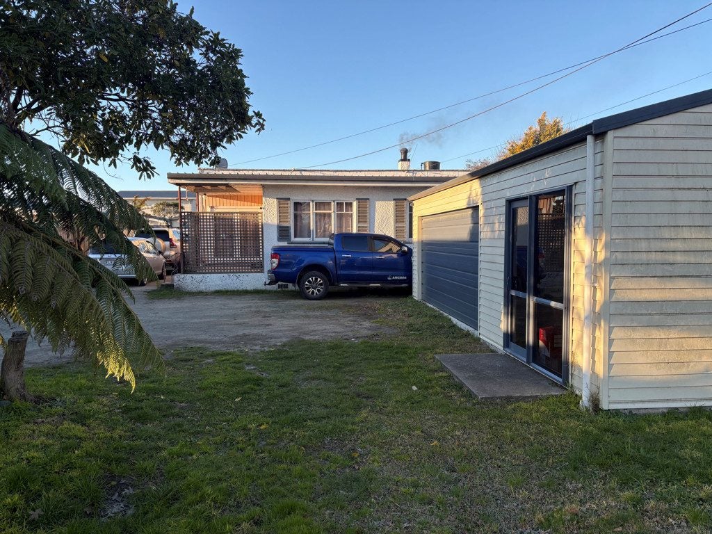 88 Parkers Road, Tahunanui, Nelson - Carousel 2