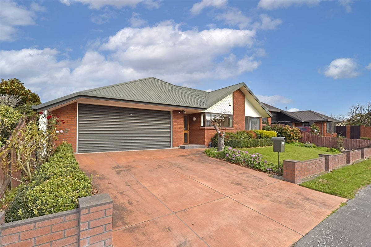 22 Inglewood Place, Avonhead, Christchurch - Carousel 2
