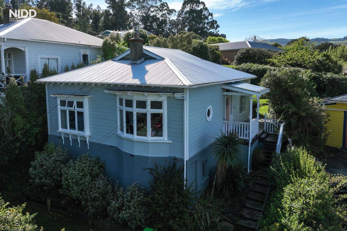 60 Gladstone Road, Dalmore, Dunedin - Carousel 1