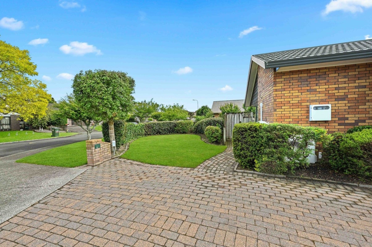 13 Moverley Place, Pukete, Hamilton - Carousel 24
