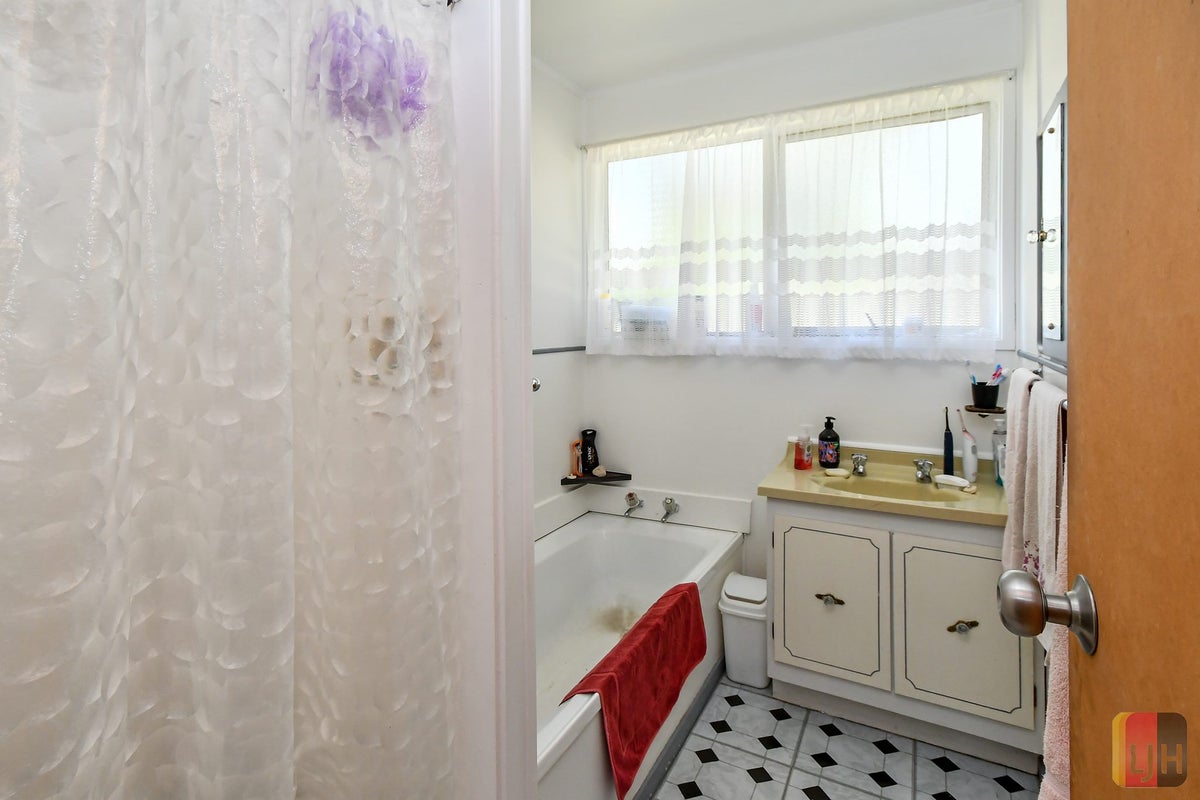 9 Crispian Place, Weymouth, Auckland - Carousel 11