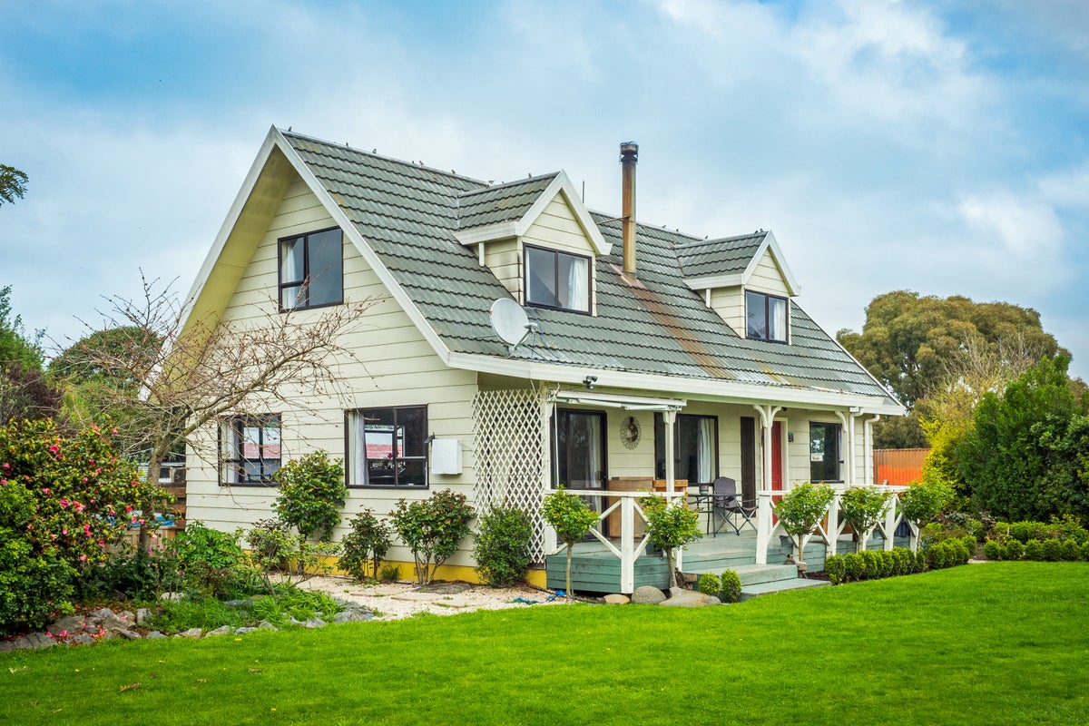 175 Blue Cliffs Road, St Andrews - Carousel 1