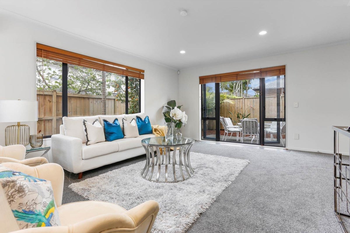 4 Bowmore Close, Flat Bush, Auckland - Carousel 2