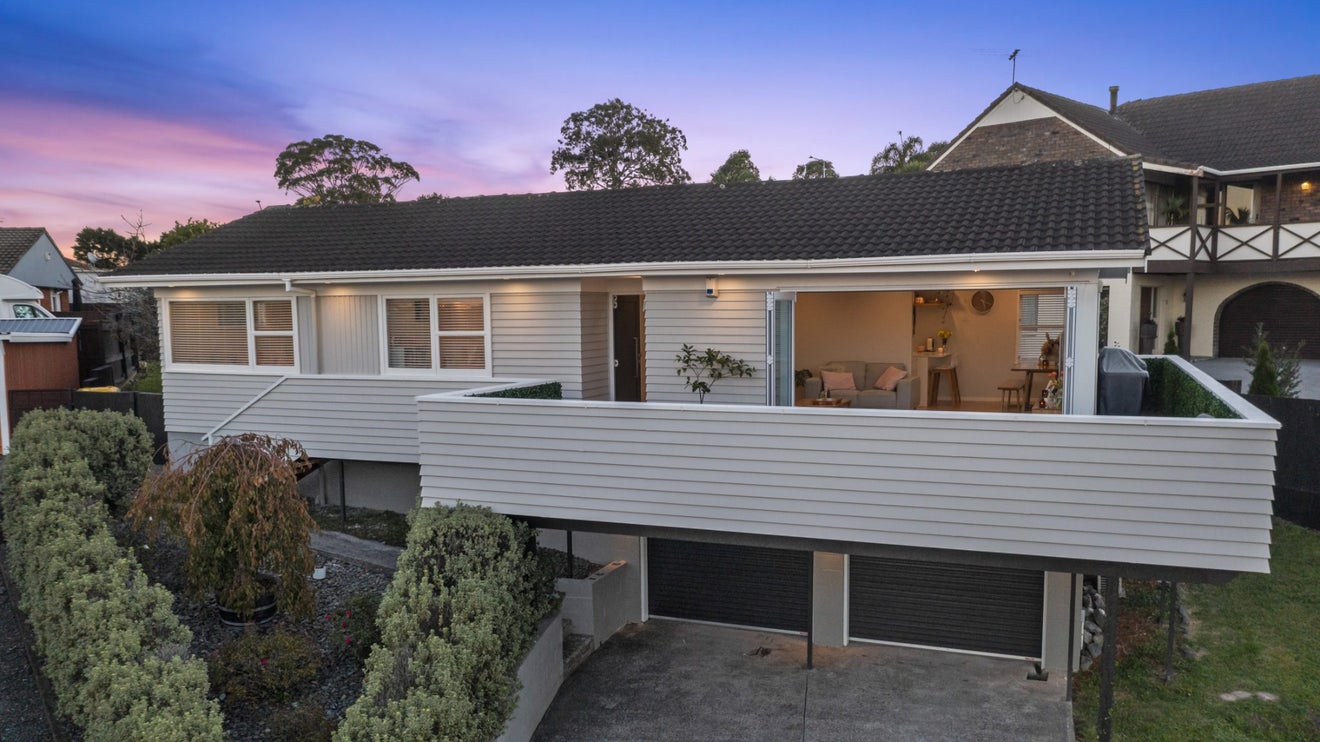 14 Longbill Place, Glendene, Auckland - Carousel 1