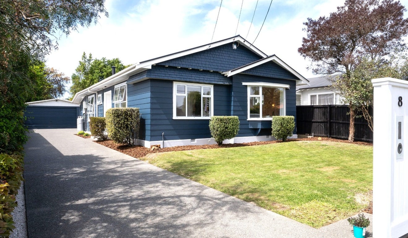 8 Woodville Street, Edgeware, Christchurch - Carousel 1