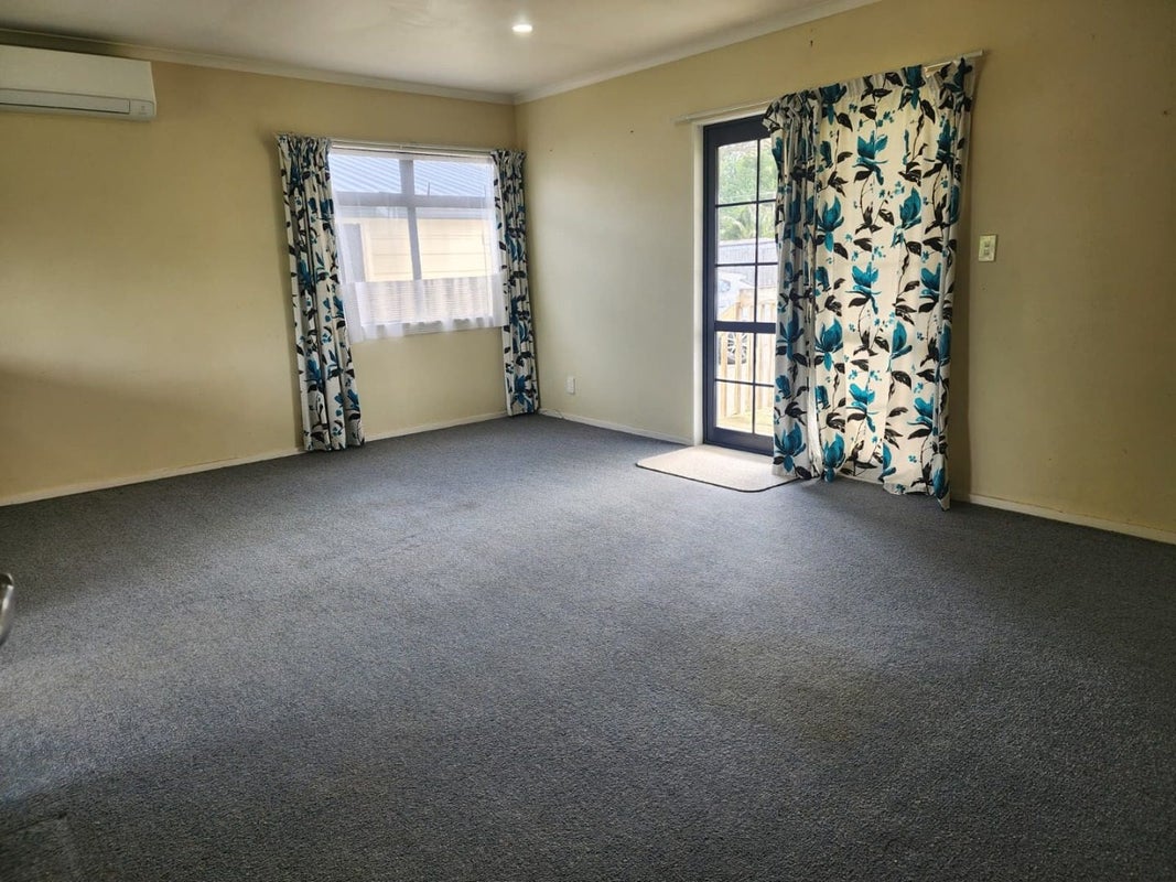 24 Avis Avenue, Papatoetoe, Auckland - Carousel 1
