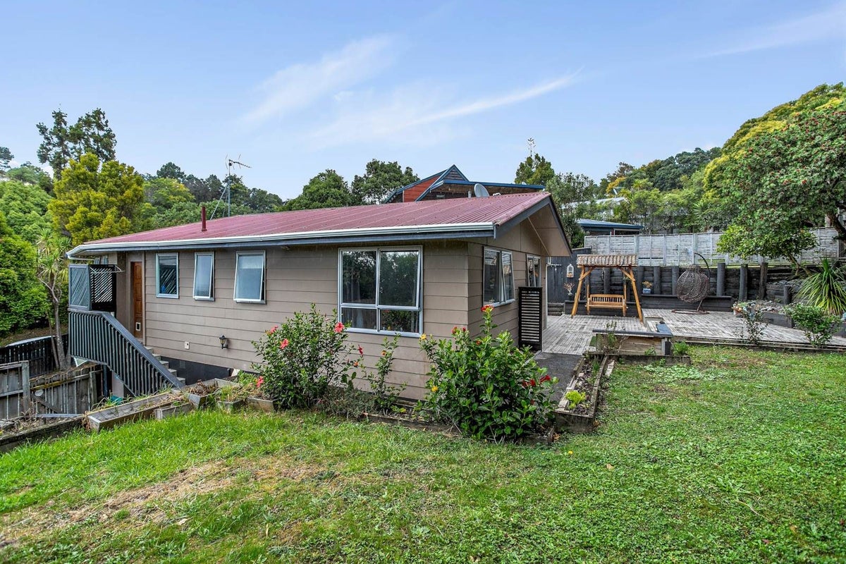 31 Malters Place, Browns Bay, Auckland - Carousel 11