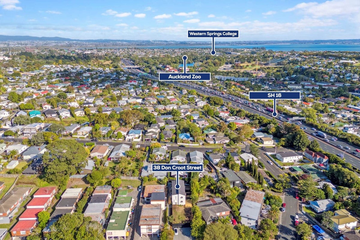 3/38 Don Croot Street, Morningside, Auckland City, Auckland - Carousel 13