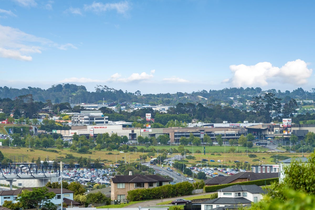 53 Lonely Track Road, Fairview Heights, Auckland - Carousel 26