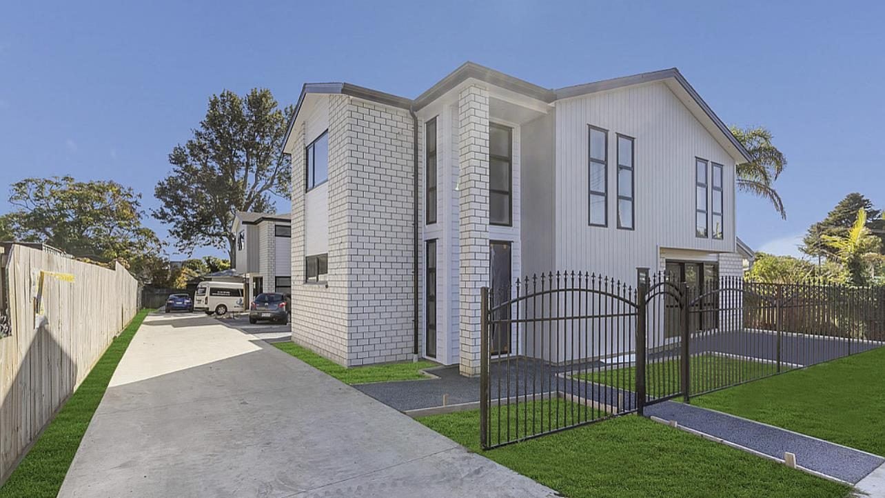 52 Puriri Road, Manurewa, Auckland - Carousel 1