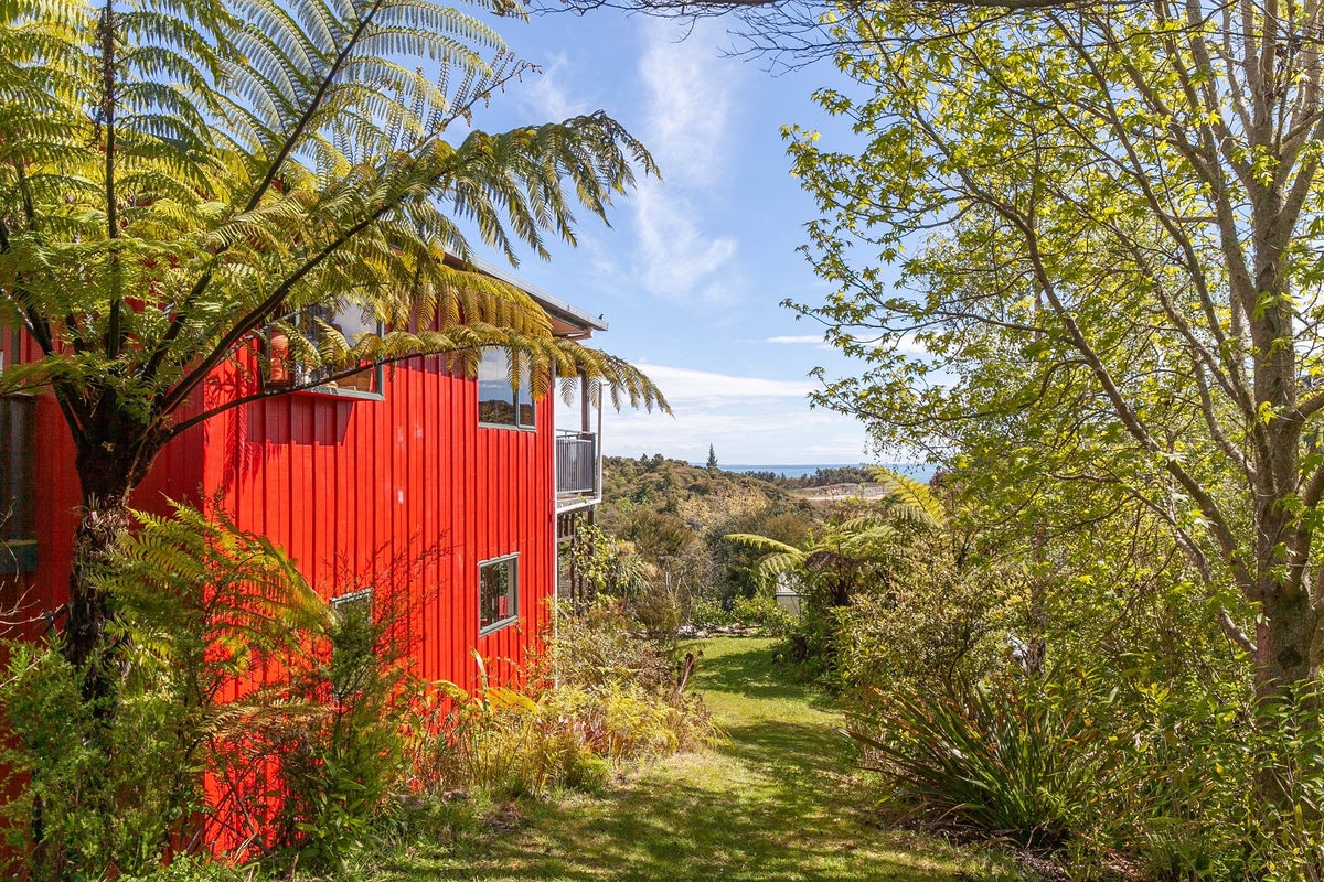 21 Falconer Road, Pohara - Carousel 2