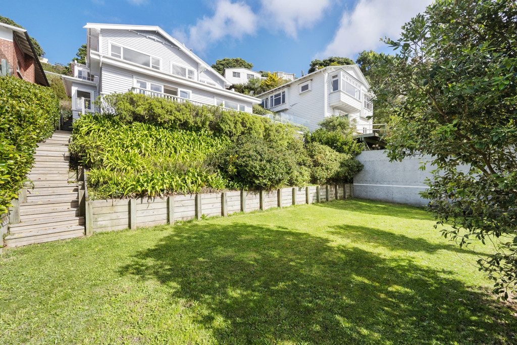 116 Te Anau Road, Hataitai, Wellington - Carousel 1