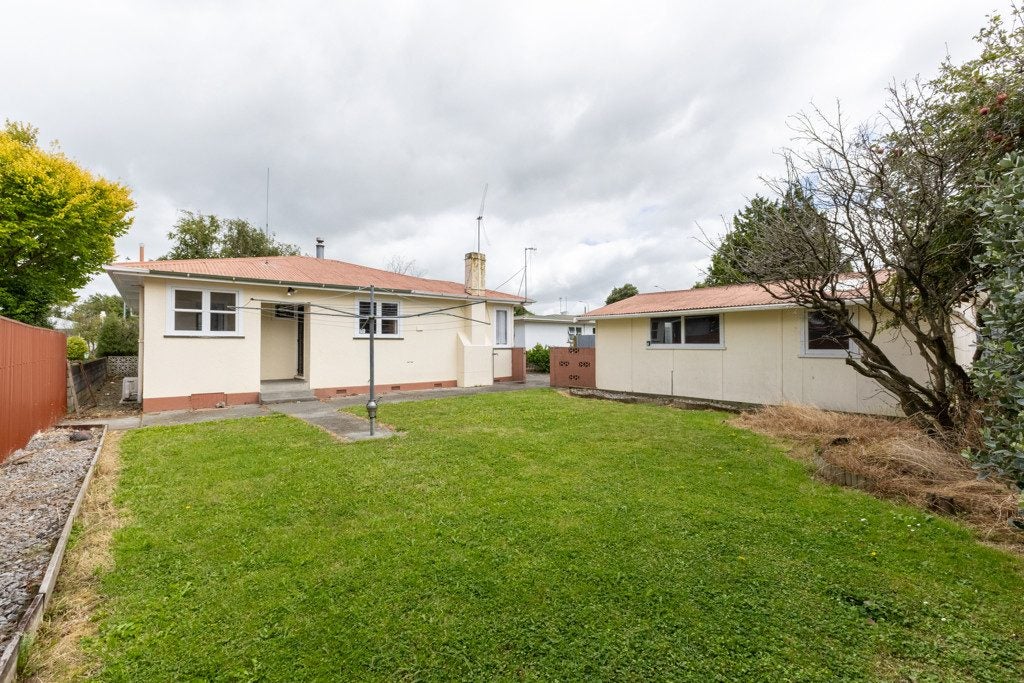 3 Glen Place, Awapuni, Palmerston North - Carousel 13
