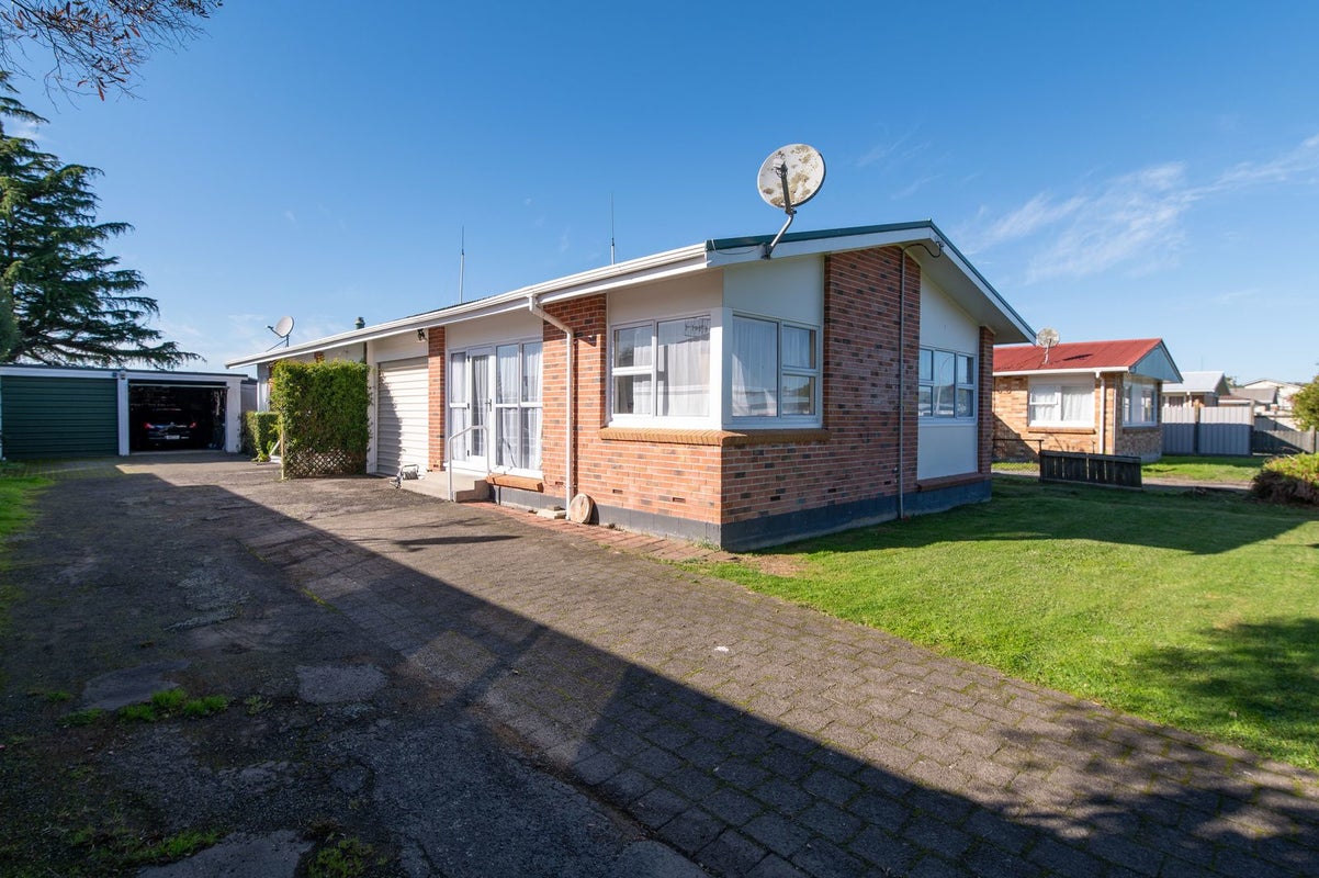 22A Phillip Street, Victoria, Rotorua - Carousel 1