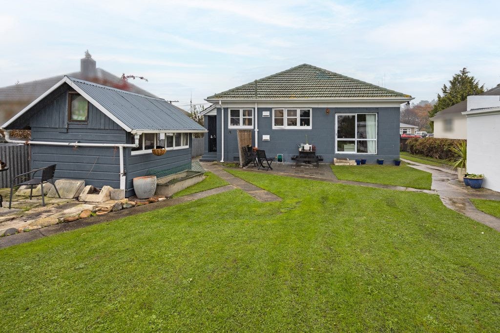 12 Clare Street, Oamaru North, Oamaru - Carousel 1