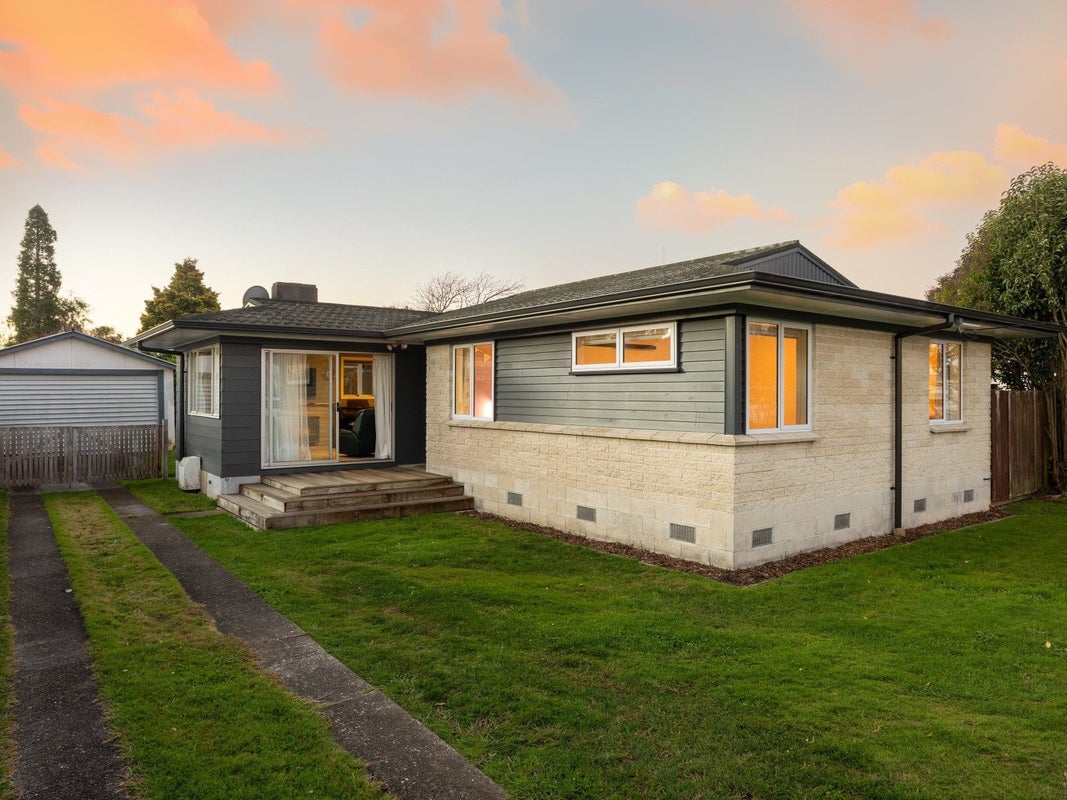 276 Sandwich Road, St Andrews, Hamilton - Carousel 1