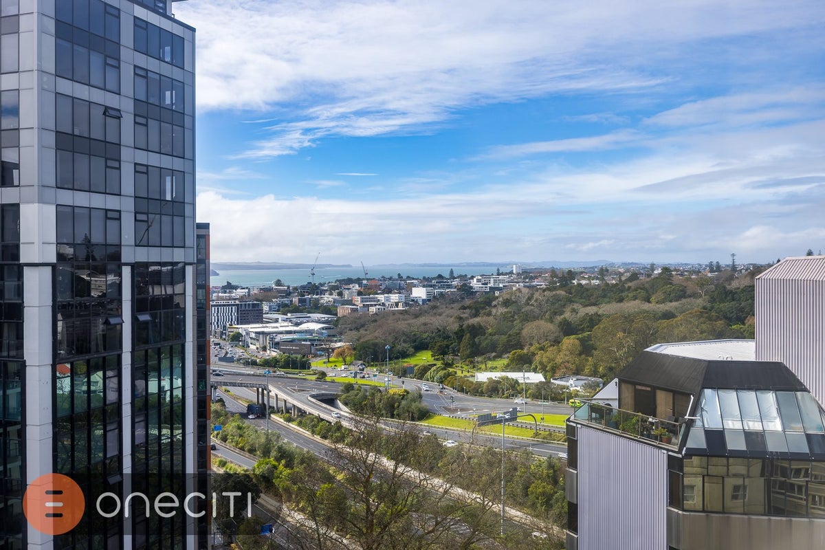 14F/15 Whitaker Place, Grafton, Auckland - Carousel 7