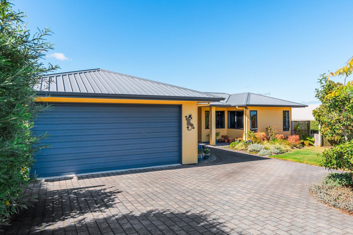 14 The Grove, Nukuhau, Taupo - Carousel 2