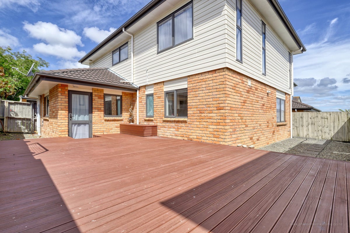 16 Andover Way, Goodwood Heights, Auckland - Carousel 2
