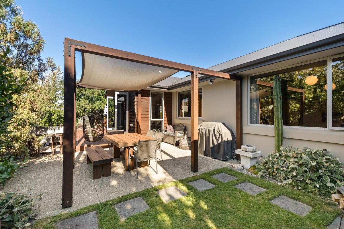 26 Ferry Hill Drive, Lower Shotover, Queenstown - Carousel 1