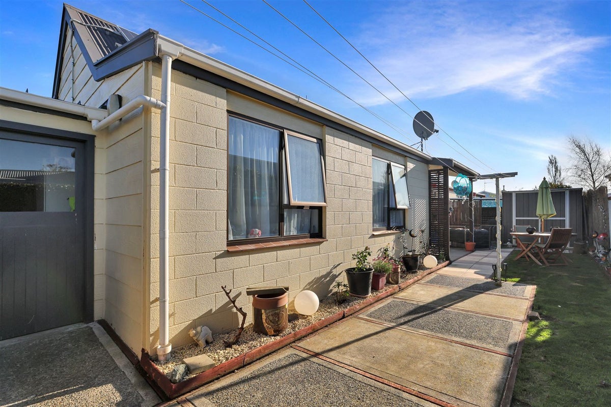 2/74 MELCOMBE STREET, Tinwald, ASHBURTON - Carousel 2