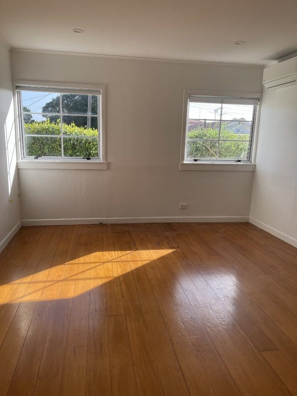 2/8 Northcote Road, Takapuna, Auckland - Carousel 2