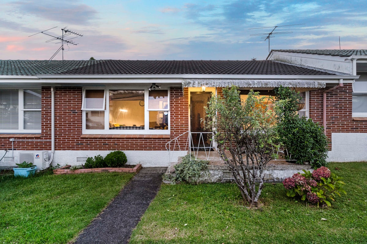 3/28 Turama Road, Royal Oak, Auckland - Carousel 1