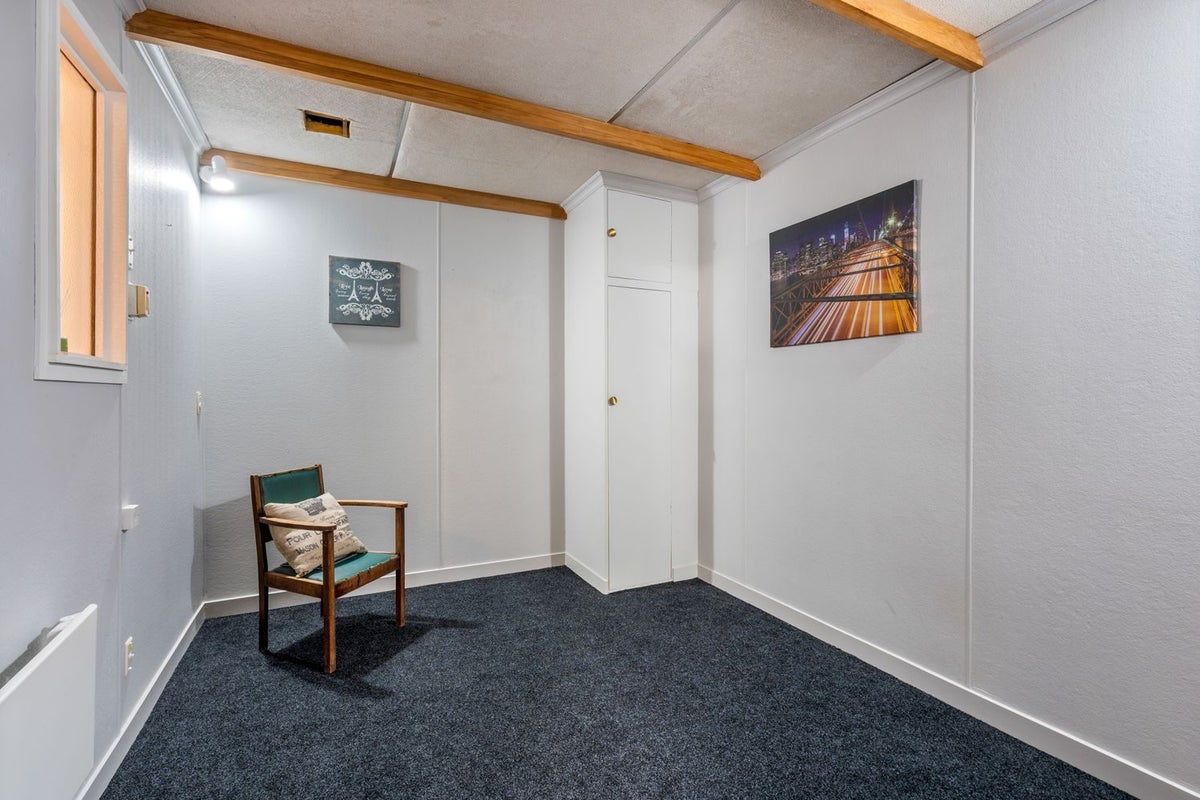 18 Colquhoun Street, Glenross, Dunedin - Carousel 37