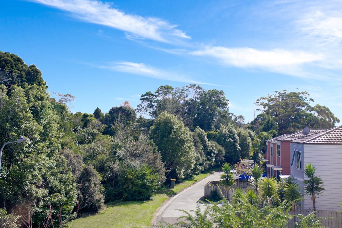 18 Rakich Place, Henderson, Auckland - Carousel 1