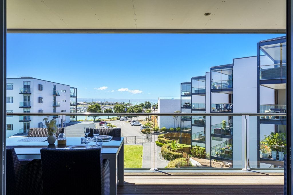 408C/14 West Quay, Ahuriri, Napier - Carousel 2