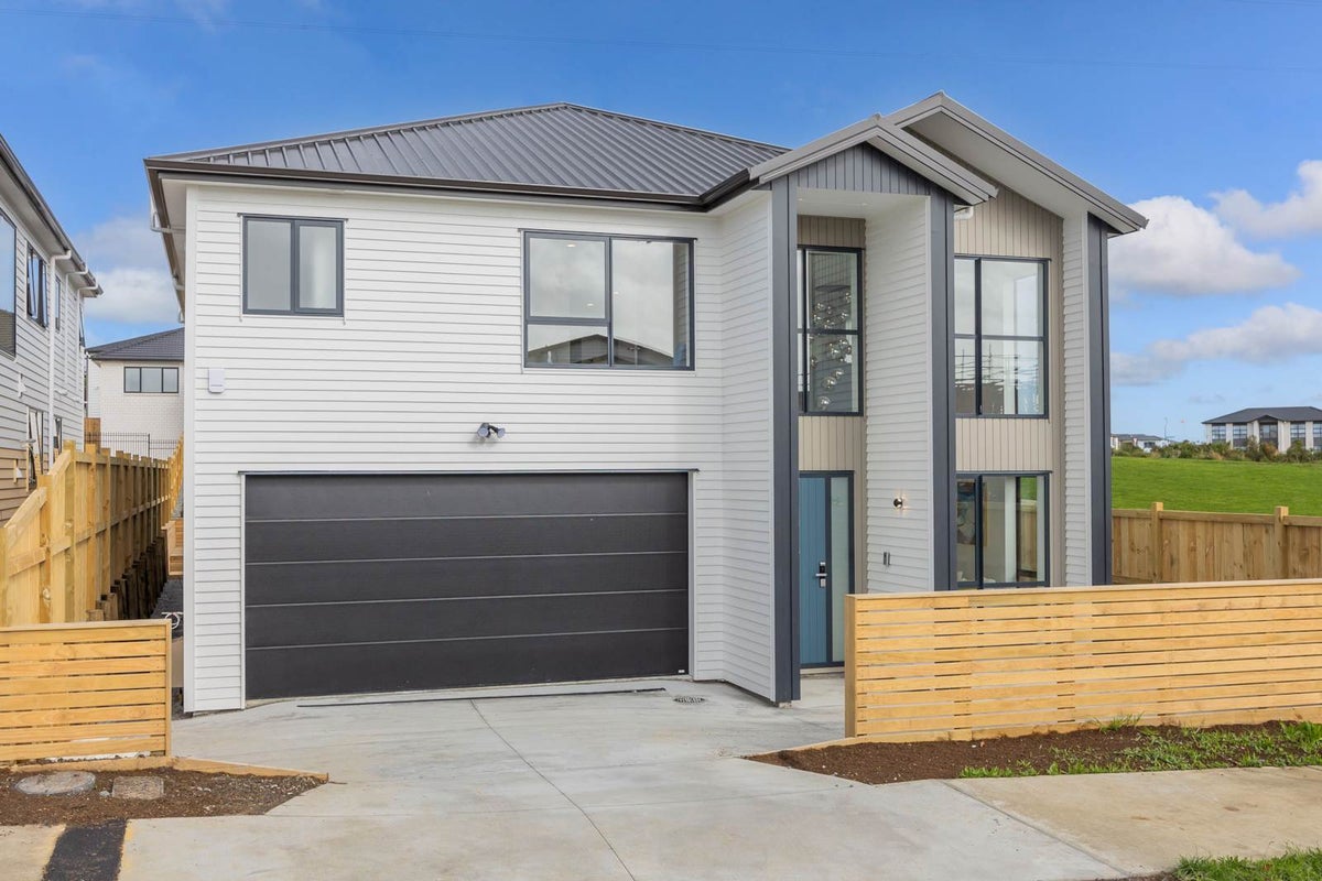 46 Dungloe Avenue, Flat Bush, Auckland - Carousel 2
