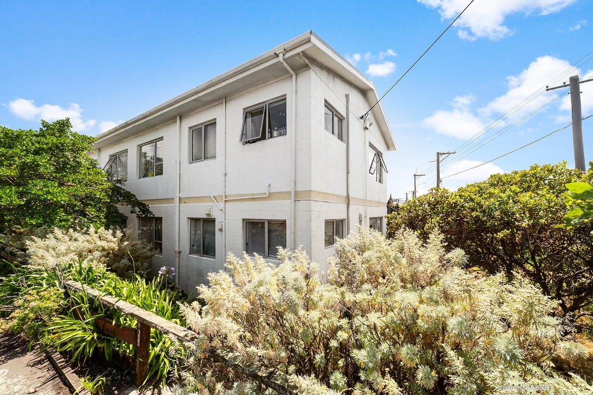 5/6 Cockburn Street, Kilbirnie, Wellington - Carousel 1