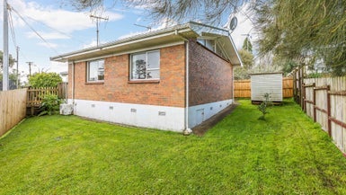 2/58 Budgen Street, Waikowhai, Auckland - Carousel 1