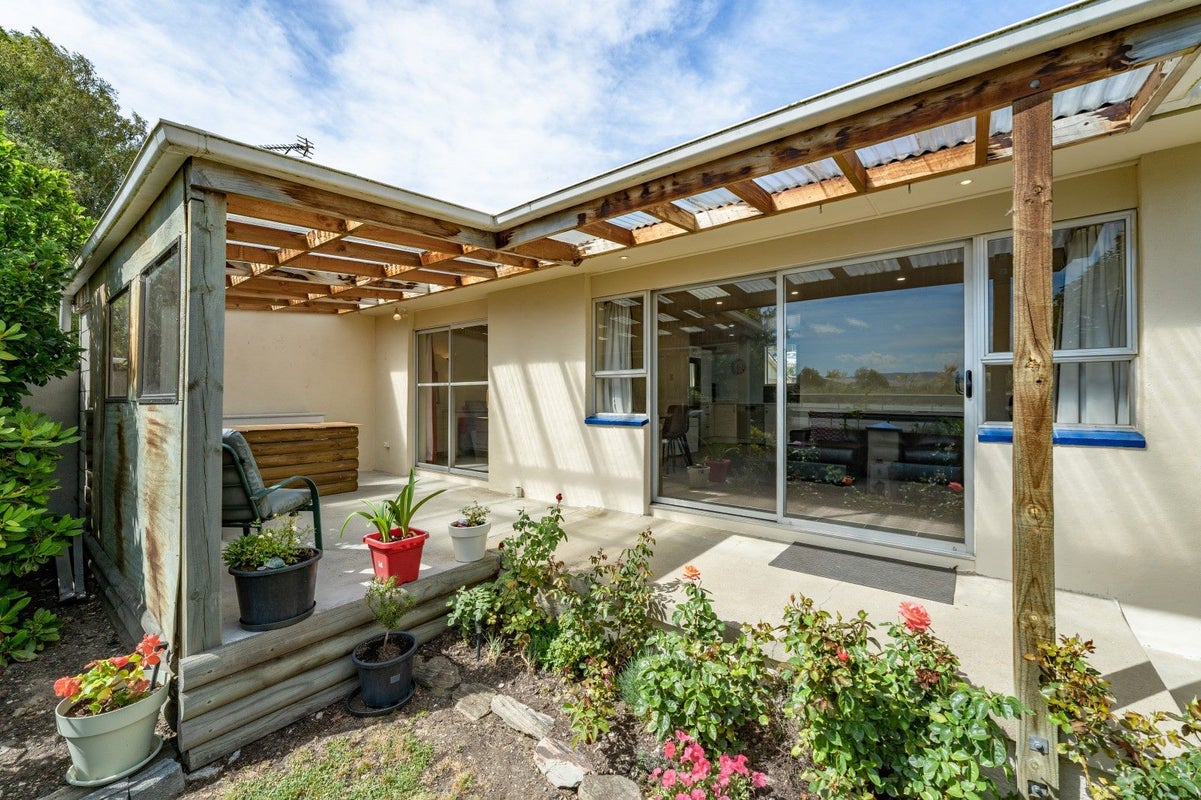 37A Kinmont Crescent, Kinmont Park, Mosgiel - Carousel 2