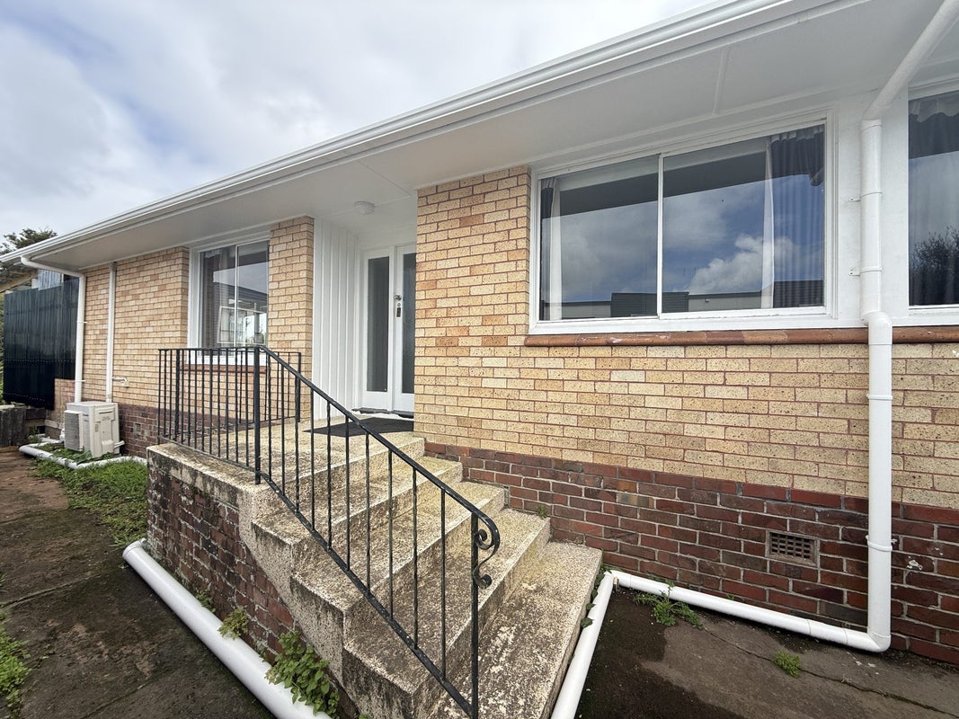 186 Rangatira Road, Beach Haven, Auckland - Carousel 1