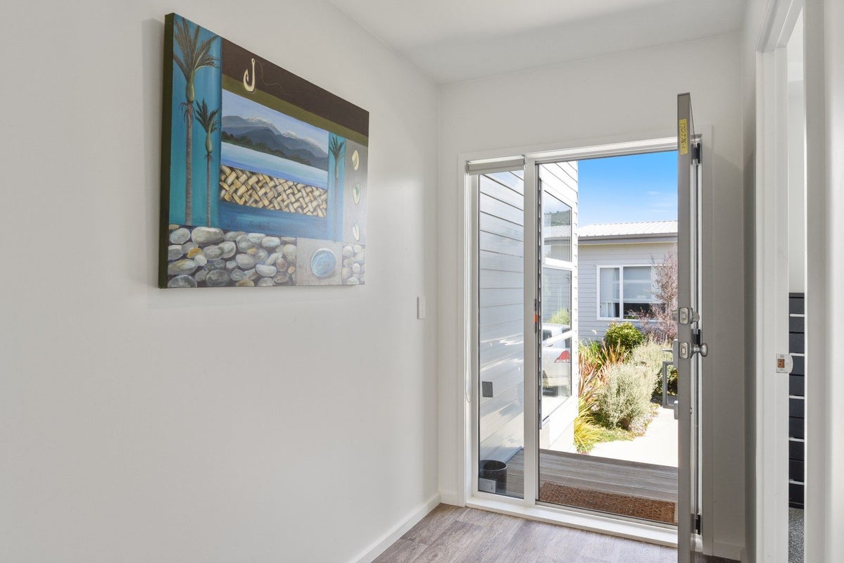 16 Ian Street, Koutu, Rotorua - Carousel 2