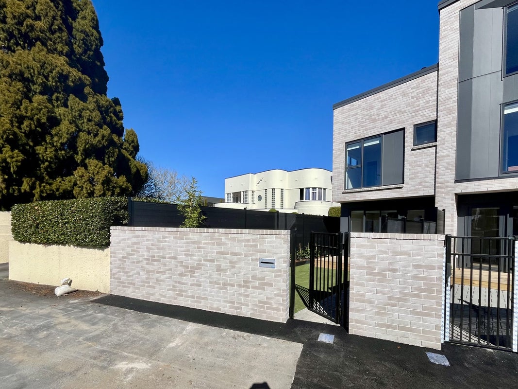 8/1335 Victoria Street, Beerescourt, Hamilton - Carousel 9