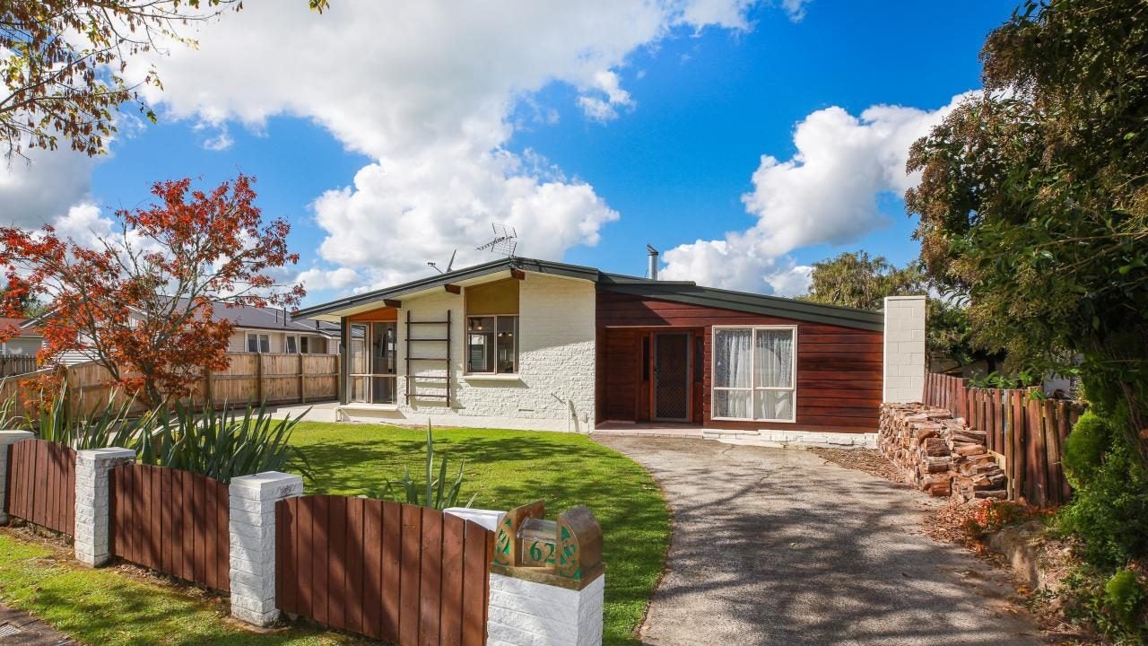62 Aurora Terrace, Hillcrest, Hamilton - Carousel 2