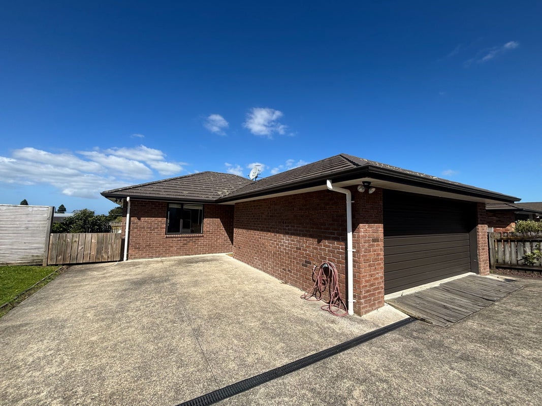 10A Lake Ora Road, Kamo, Whangarei - Carousel 1