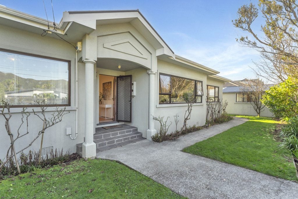 9 Witako Street, Epuni, Lower Hutt - Carousel 1