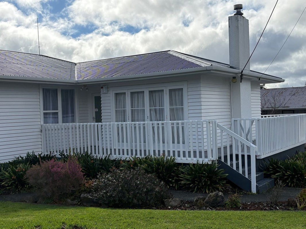 1 Sussex Place, Kamo, Whangarei - Carousel 2